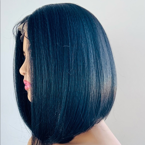 Versatile 4x4 Lace Front Synthetic Wig in Black for Daily Wear or Events - Picture 11 of 12